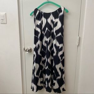 Chiara Boni La Petite Sleeveless Midi Dress